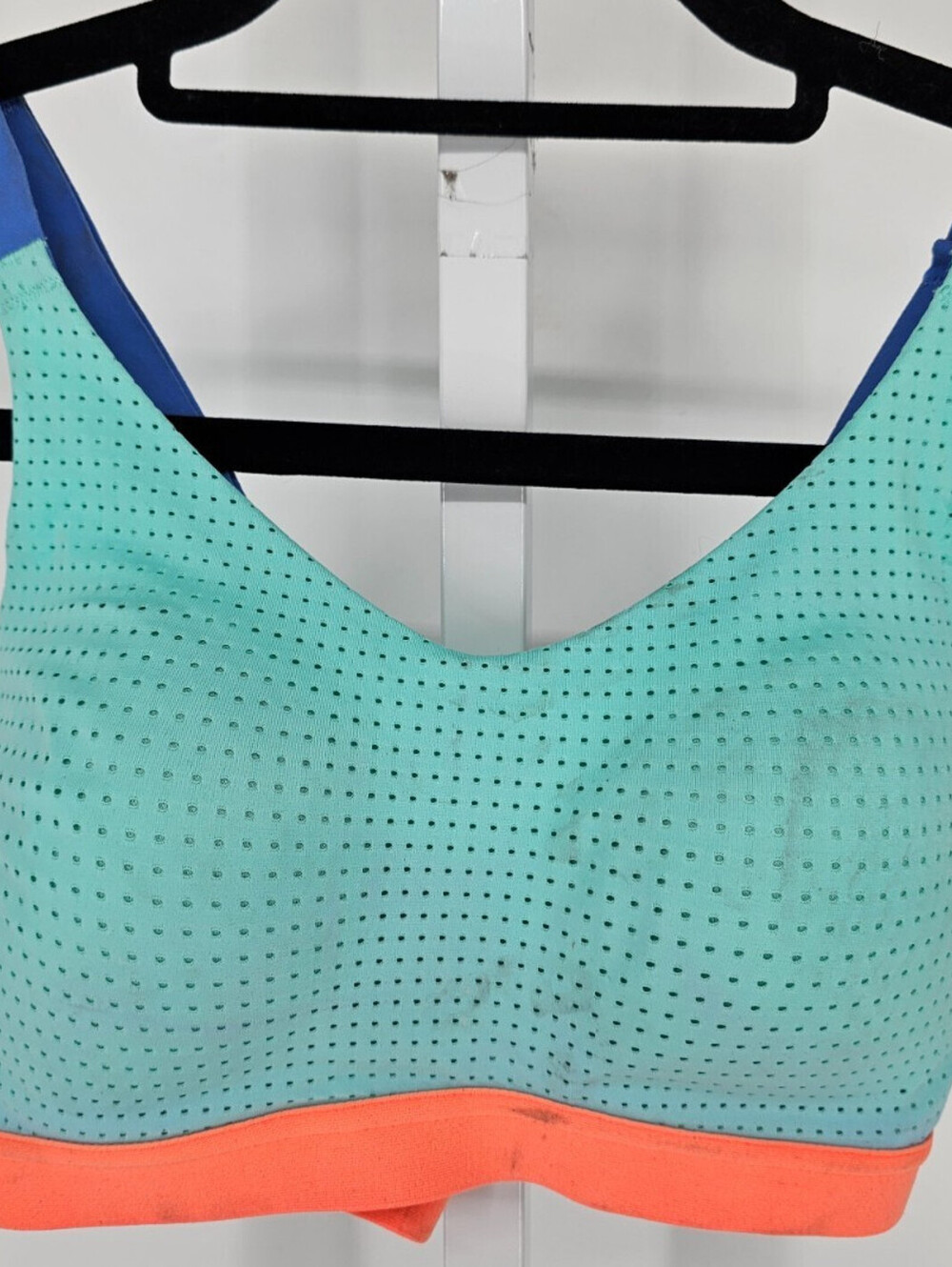 Victorias Secret Sport Womens Sz 34B Sports Bra Light Teal mesh Padded